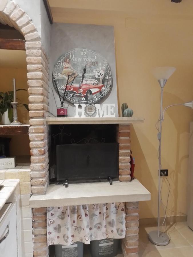 La Casa Dei Libri Villa Sutri Buitenkant foto